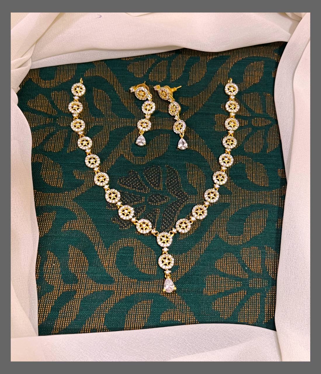 Beautiful Stone Flower Necklace In Nakshi - NN00312