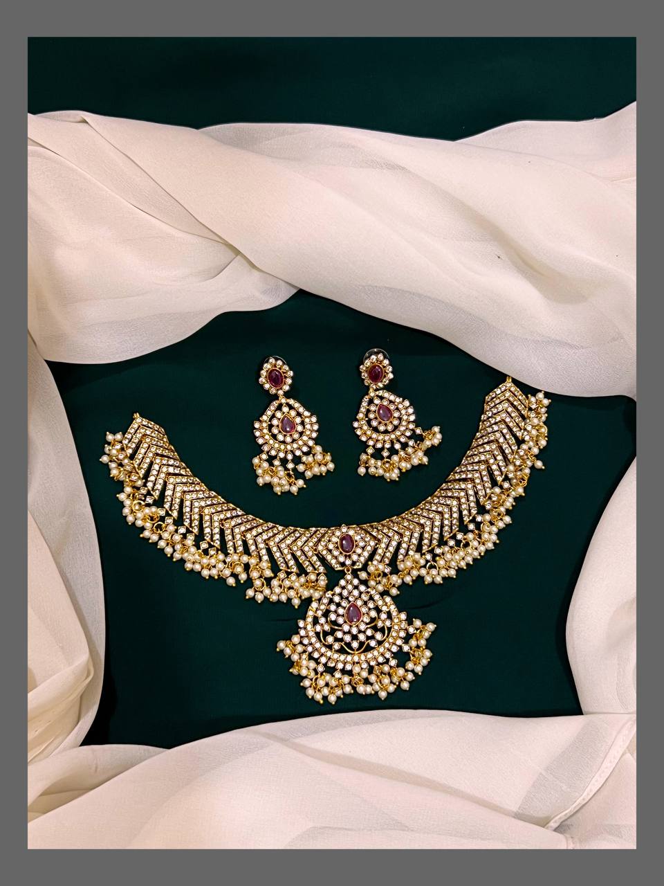 Beautiful Necklace With Pearls In Nakshi - NN00395