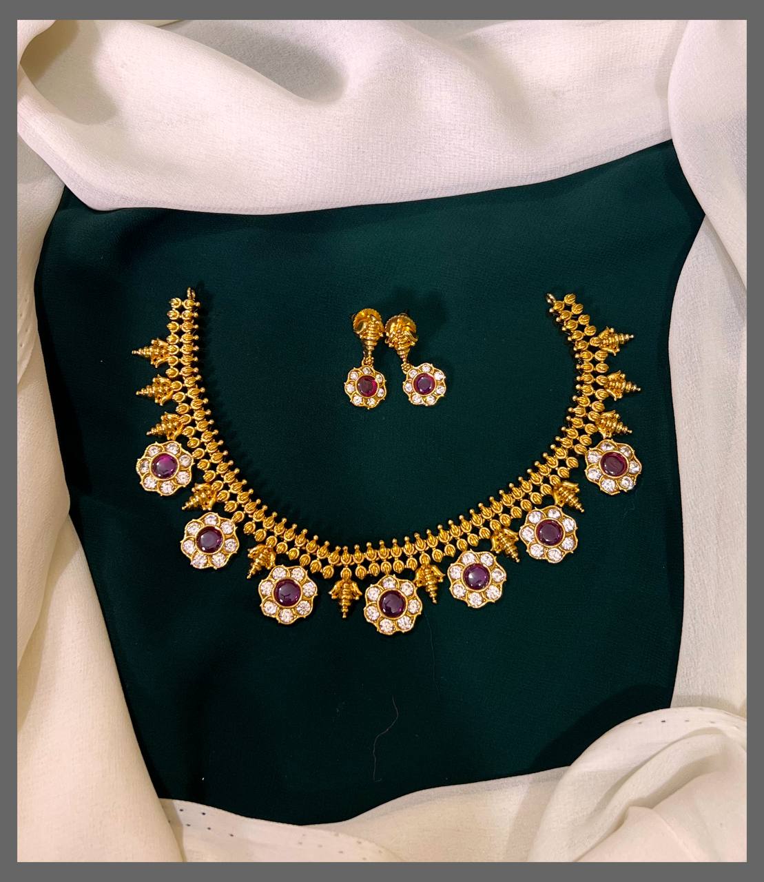 Beautiful Flower Necklace In Nakshi - NN00403