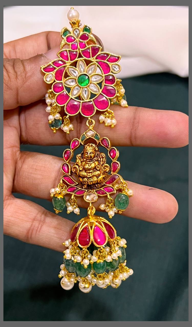 Peacock and Lakshmi Jada Billa - HA00144