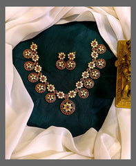 Bottu Nakshi Necklace - NN00525