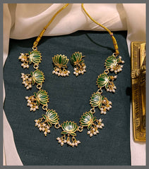 Lotus Necklace with White Pearl in Nakshi - NN00683