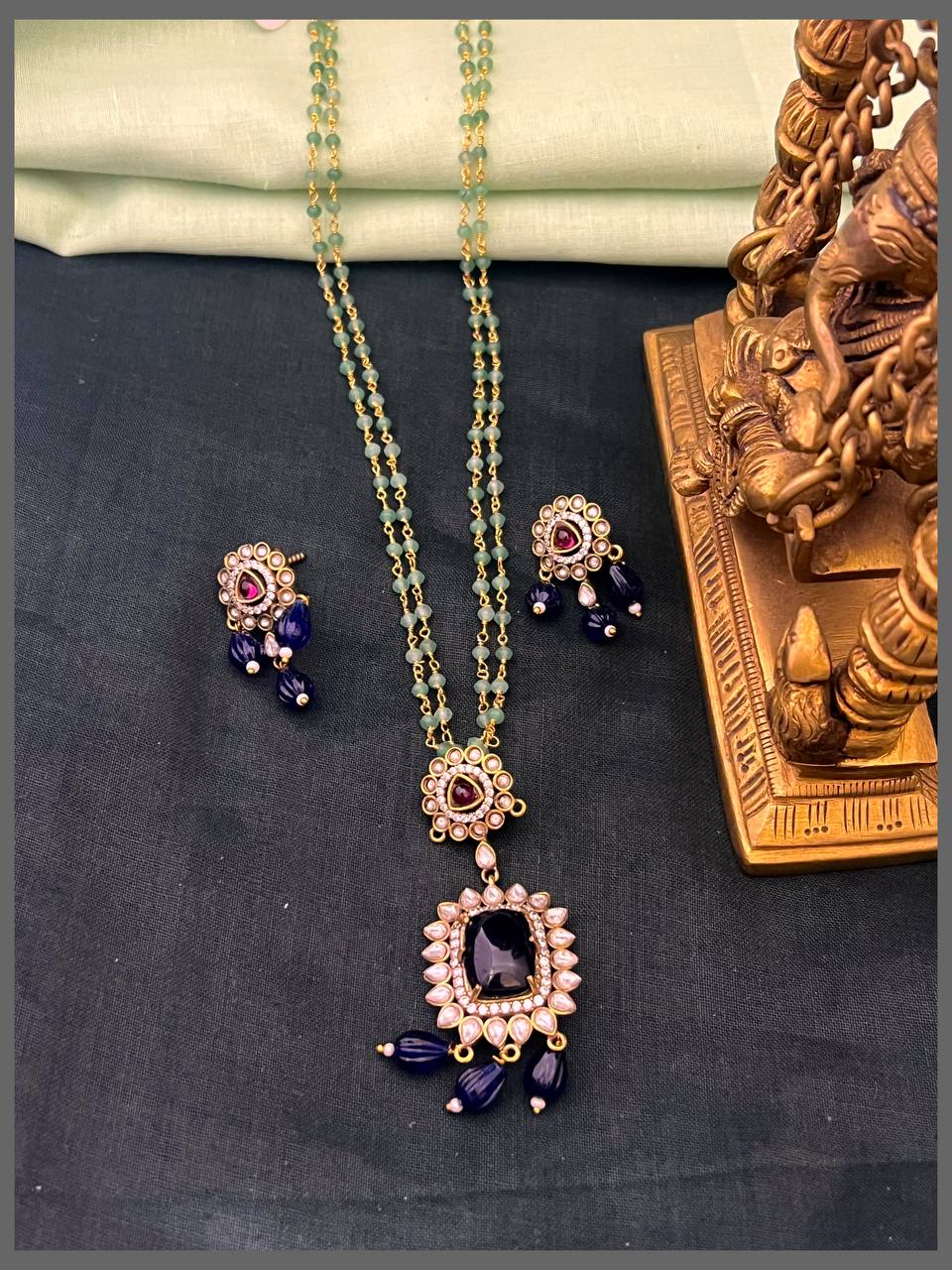 Flower Victorian Pendant with 2 Layer Pearl Haram - PB00517