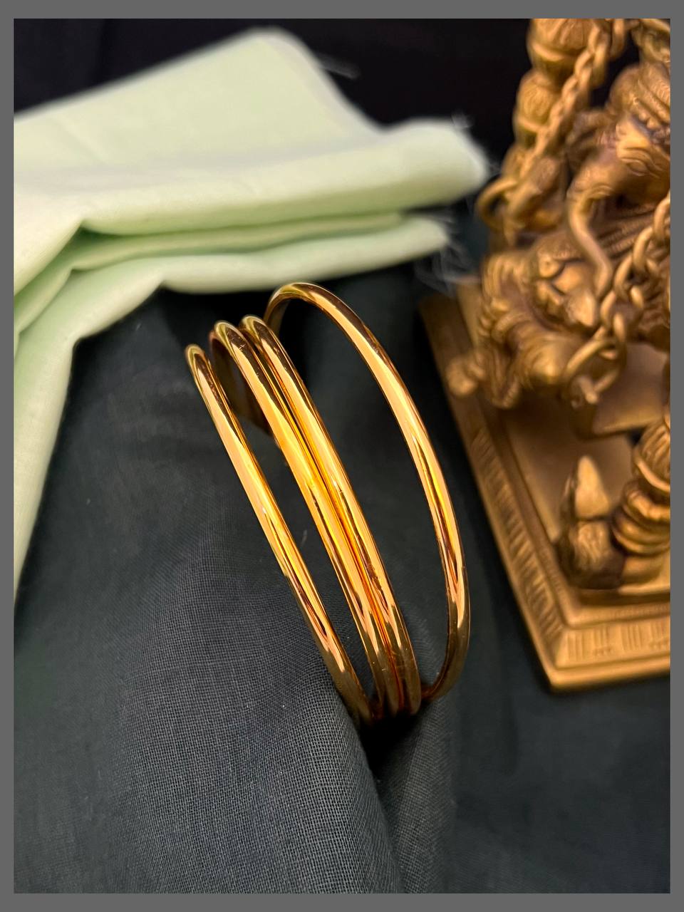 Beautiful Antique Gold Bangles - BG00484