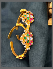 Multi Lotus Kadaga Bangles in Nakshi - BG00586