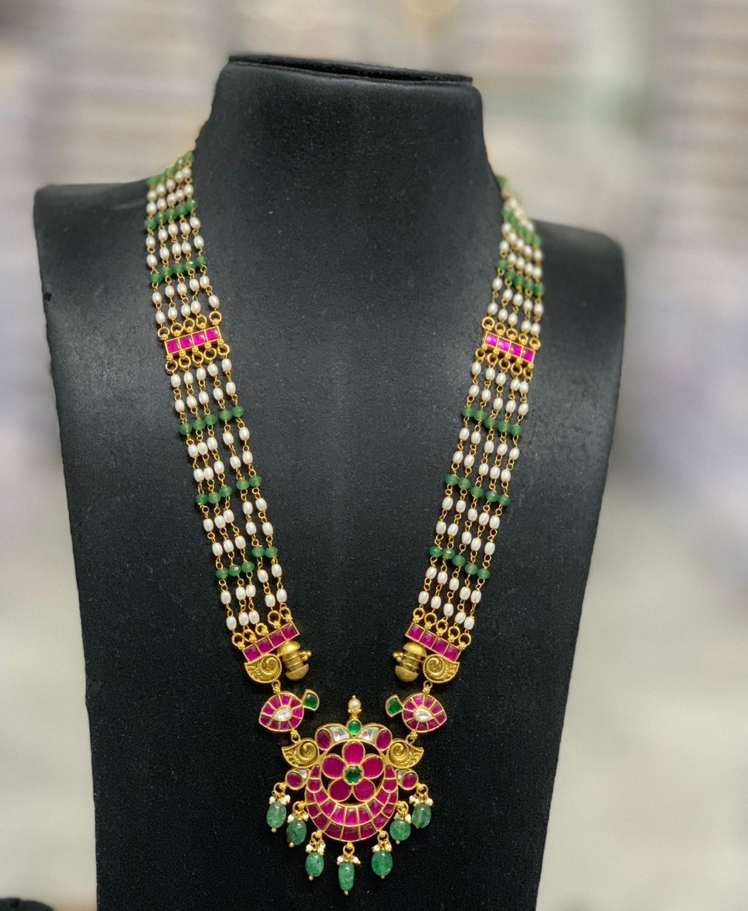 White And Green Beads With Jadau Pendant - PB00594