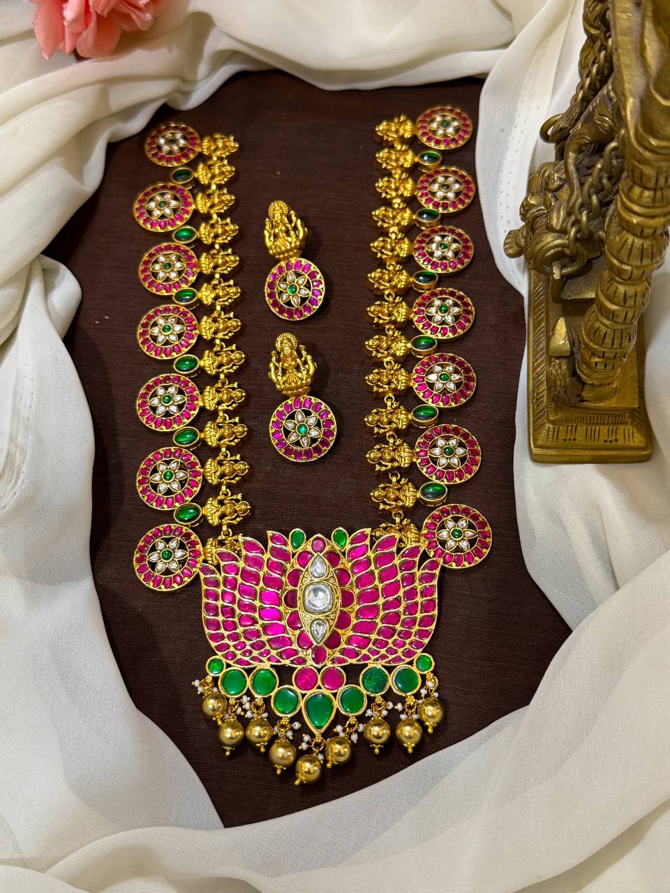 Jadau Bottu Haram With Lotus Pendant And Earrings -  KH00431