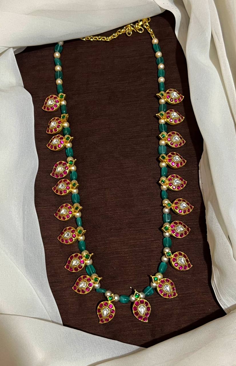 Strawberry Beads long Mango Haram - PB00378