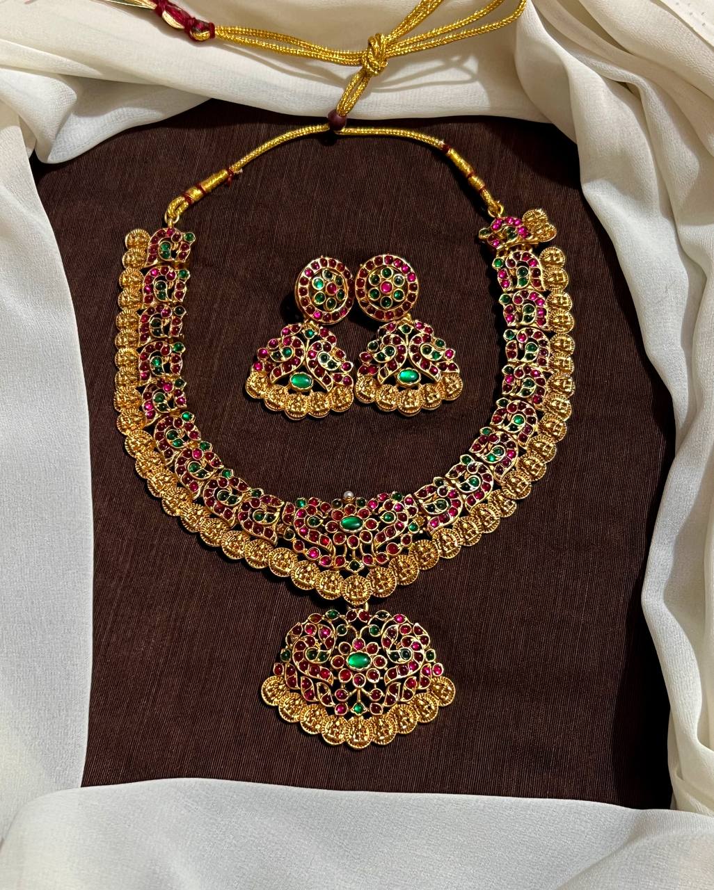 Pota Stone Antique Necklace With Earrings - NN001004