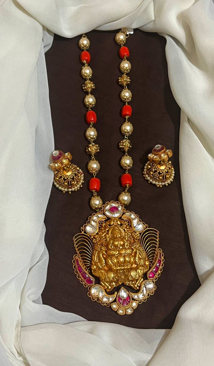 Wide Range Of  Beads Haram With Jadau Pendants - PB00613
