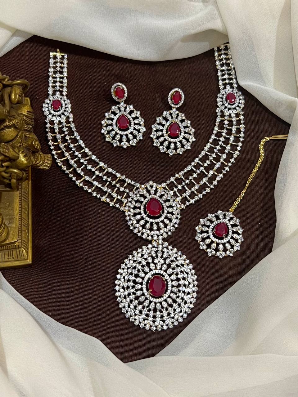 Daimond detachable pendant combo with Earrings and Tika - DH008