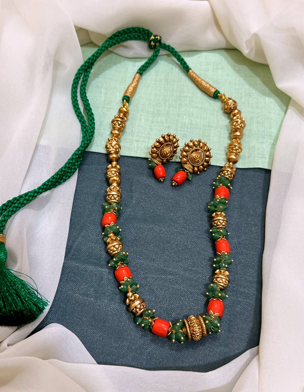 Coral Emerald in Naskhi Necklace - NN0076