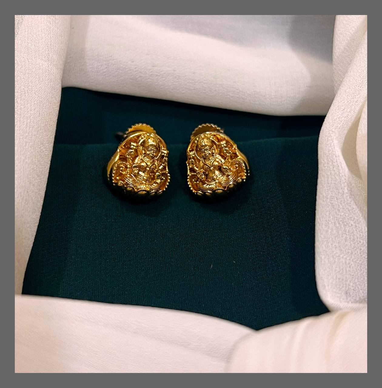 Beautiful Lakshmi Stud In Nakshi - NE00382