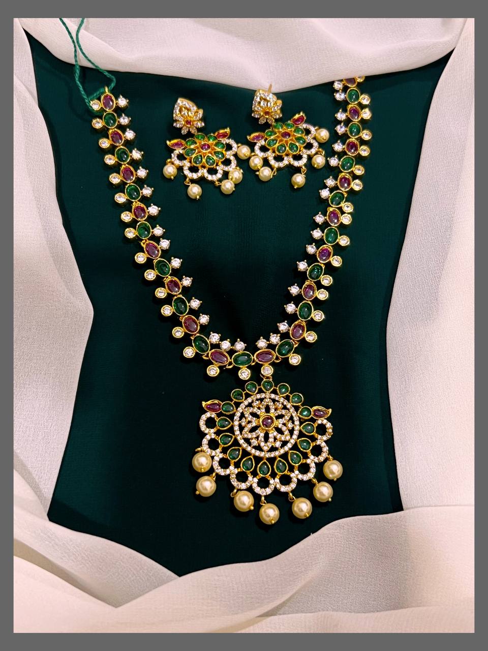 Beautiful Stone Flower Neckalce In Nakshi - NN00295