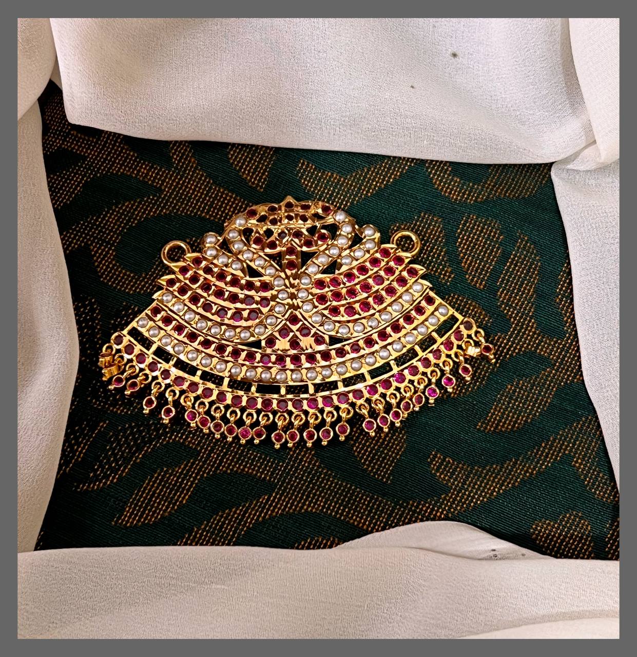 Beautiful Swan Pendent In Nakshi - NP0054