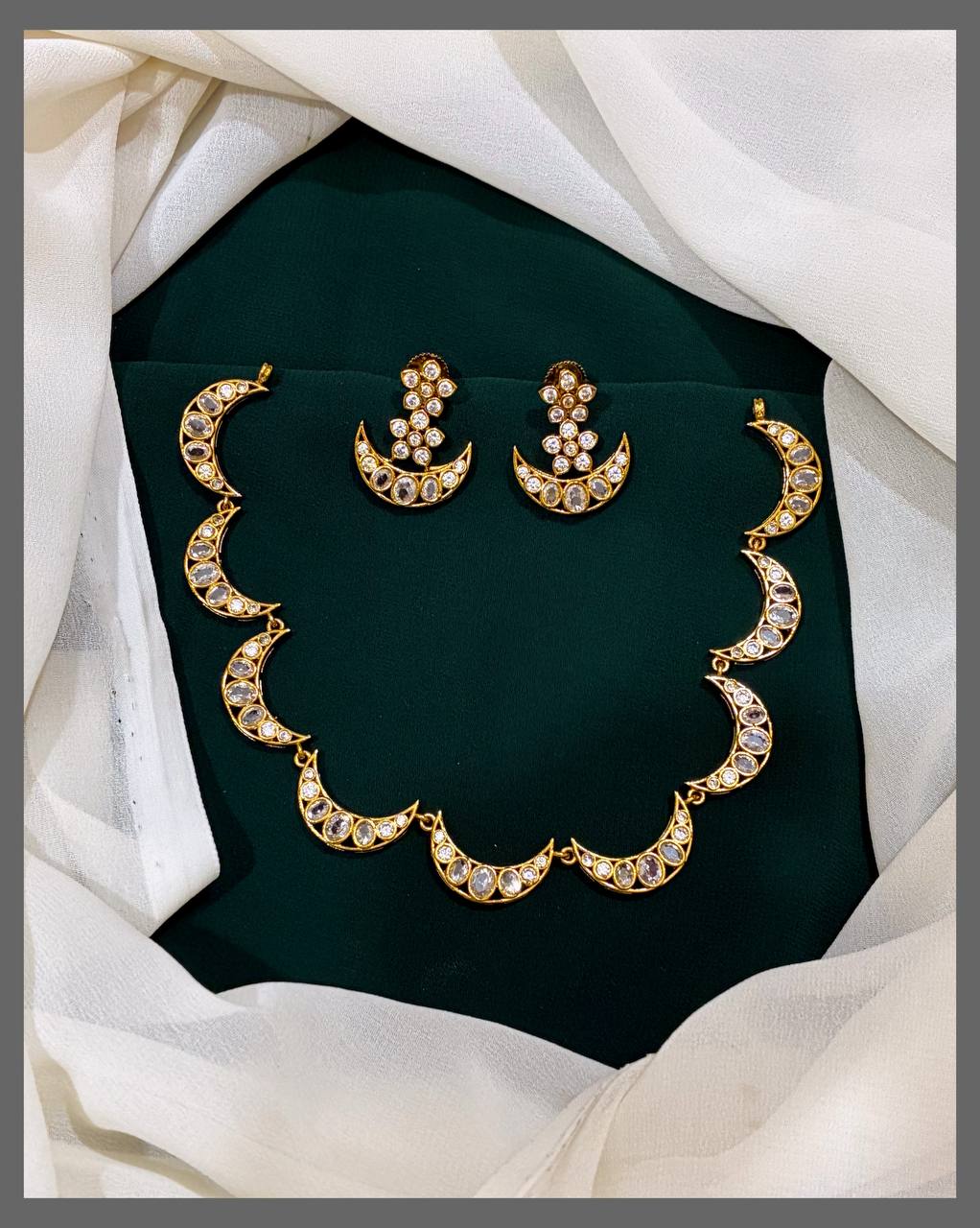 Beautiful Moon Shape Necklace In Nakshi - NN00349