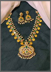 Emerald with Small Kashu and Lakshmi Pendant Necklace in Nakshi- NN00564