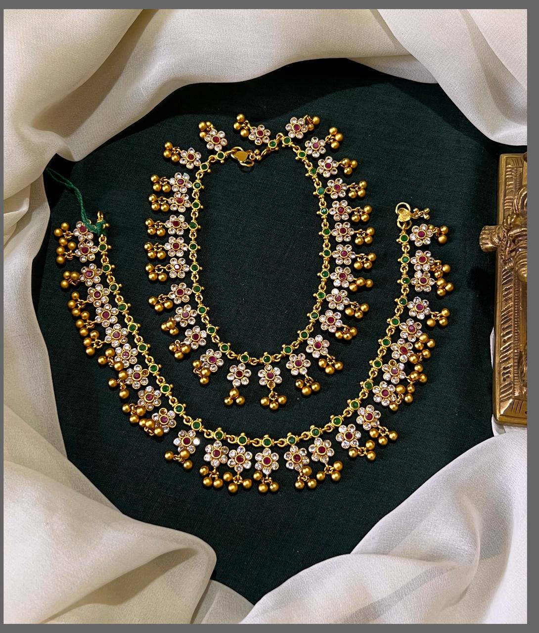 White Stone Flower Payal in Kundan - PY0013