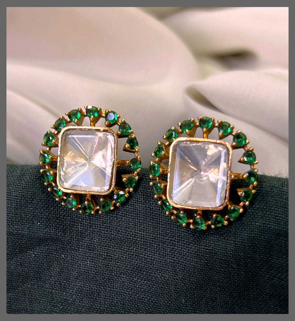 Elegant  White Stone Stud with Emerald in Kundan - KE00560