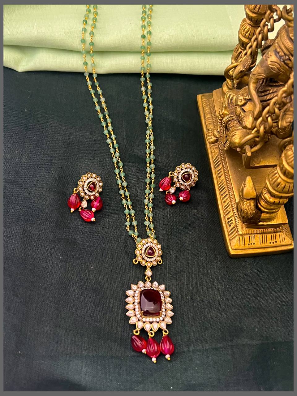 Flower Victorian Pendant with 2 Layer Pearl Haram - PB00517
