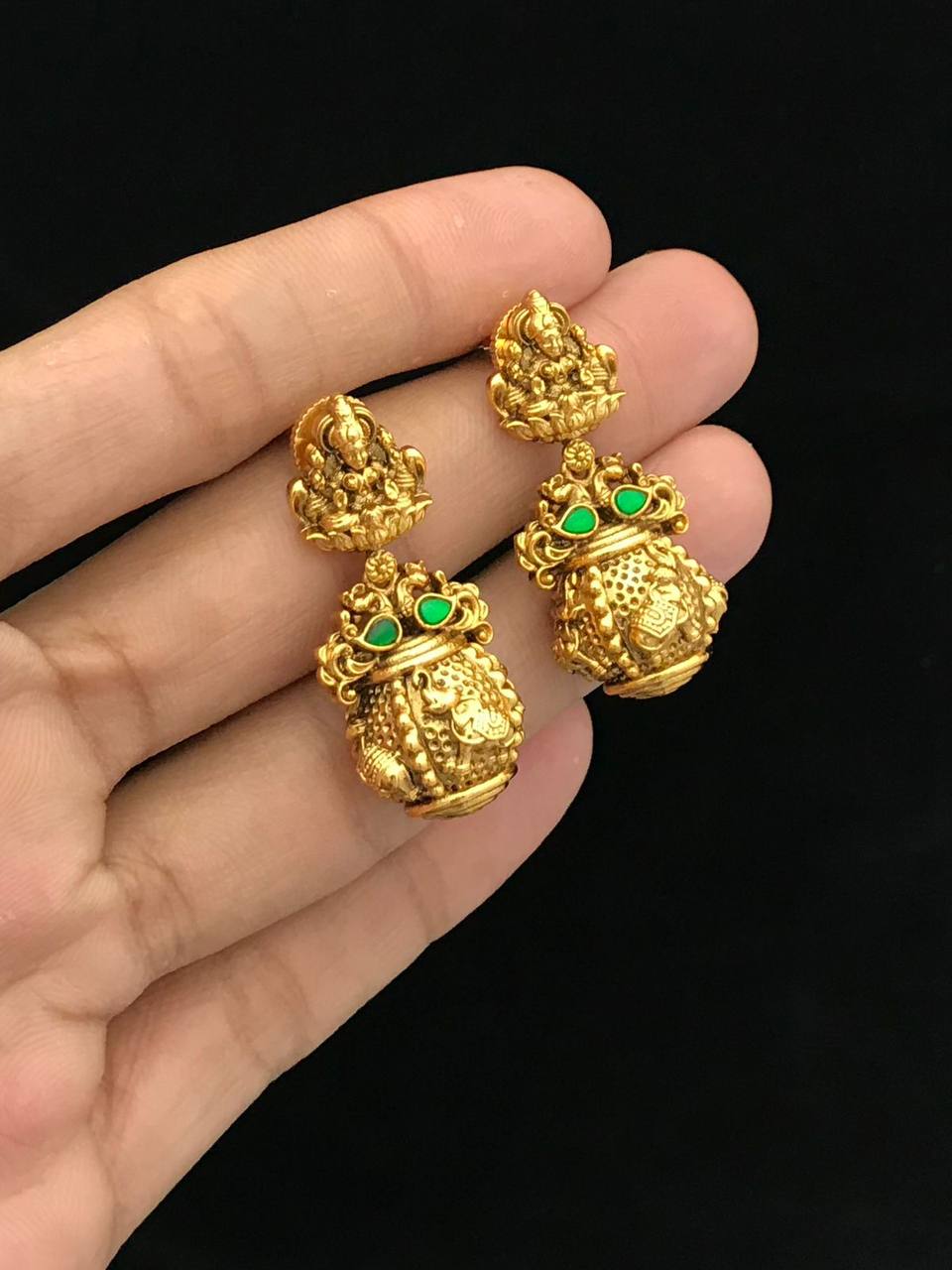 Jadau Lakshmi Earrings - KE00569