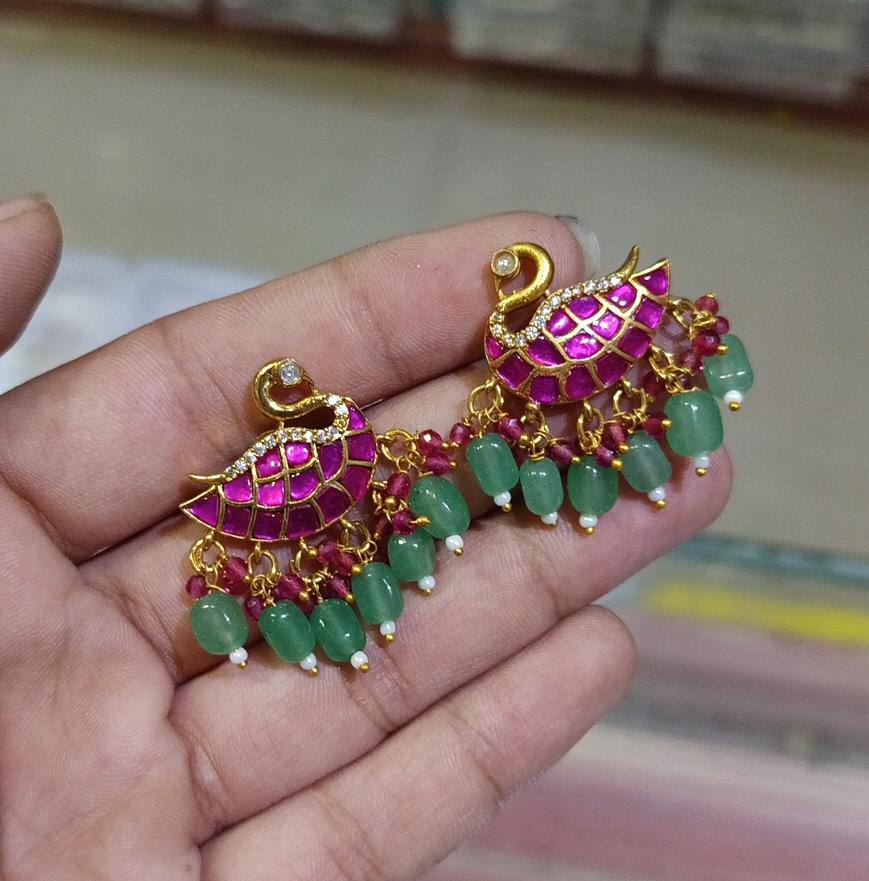 Beautiful Swan Jadau Ear studs - KE00600