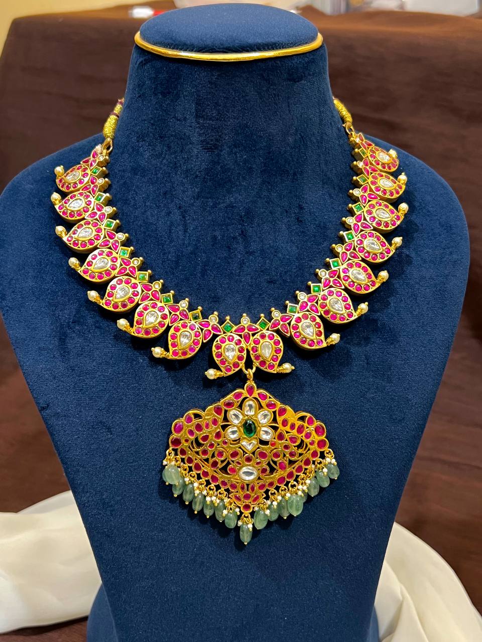 Jadau Mango Double Sided Short Necklace - KN00482