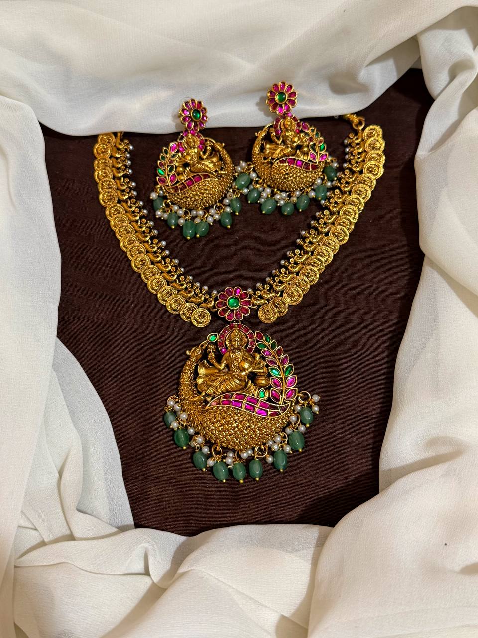 Nakshi Lakshmi Necklace with Grand Pota Stones - NN00219