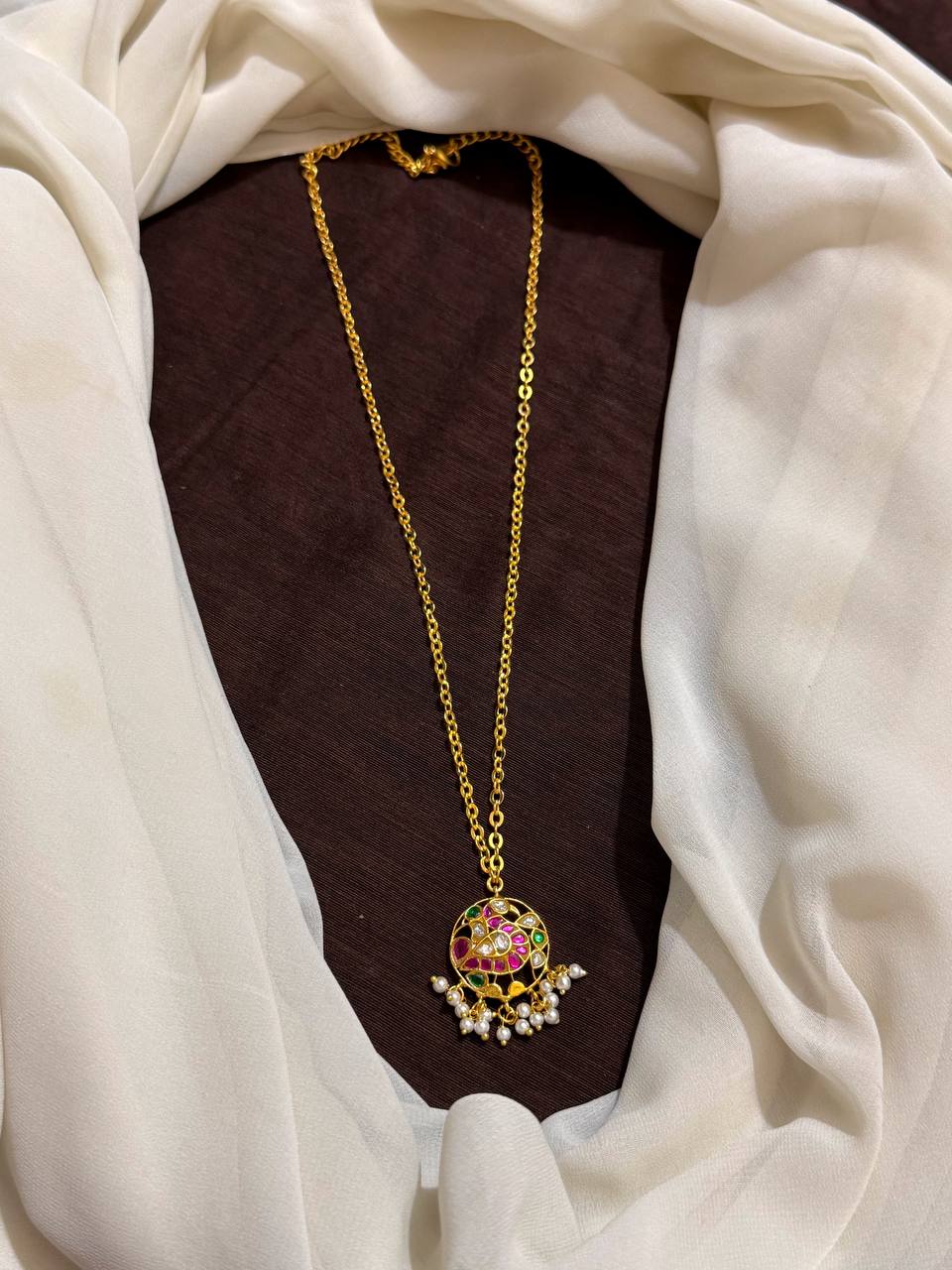 Jadau Pendant With Thin Chain - KN00674