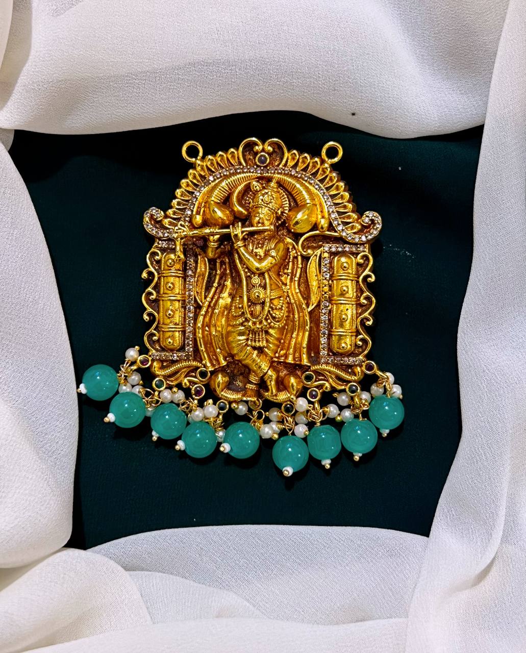 Lord Krishna pendent in Kundan - KP0065