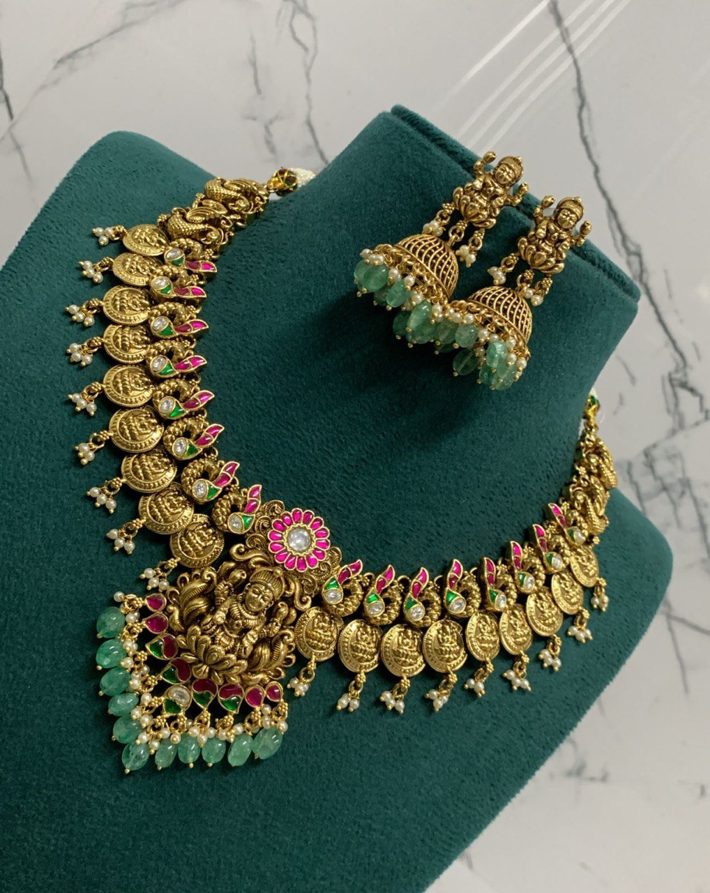 Jadau Lakshmi Kaasu With Jhumkis - KN00367