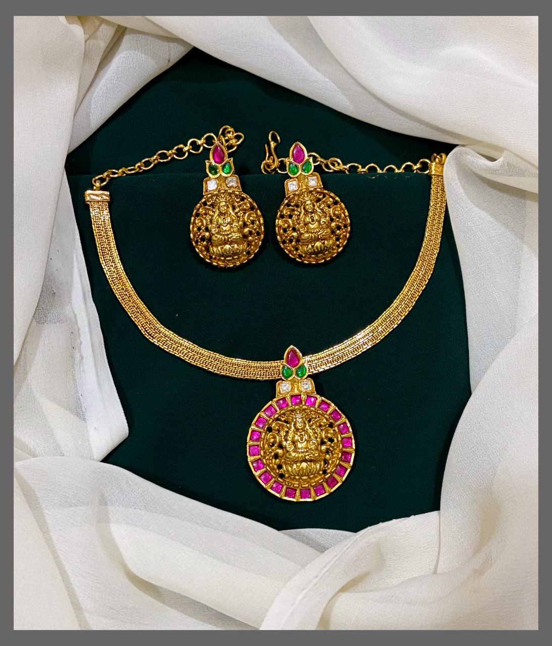 Nanu Chain With Lakshmi Kundan Pendent - KN00447