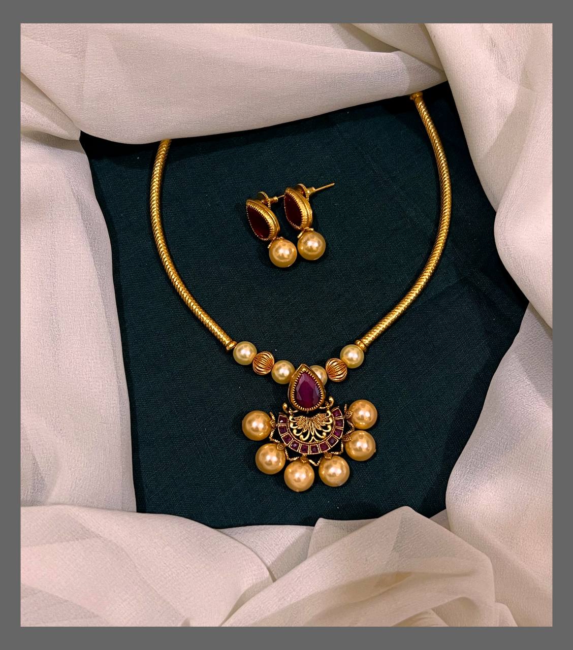 Antique Chokar in Nakshi - NN00548