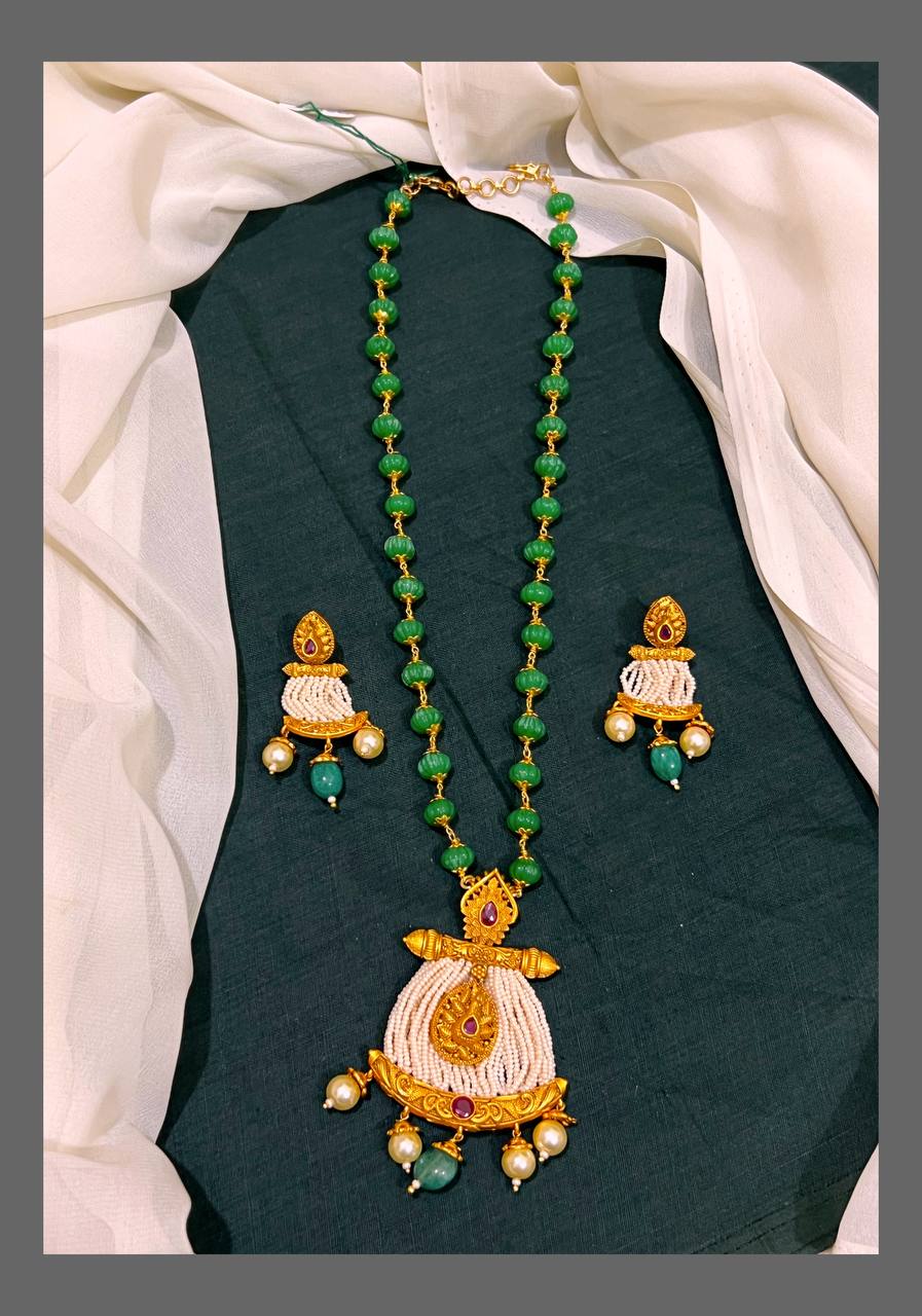 Beautiful Green Bead Haram With Pendant - PB00329