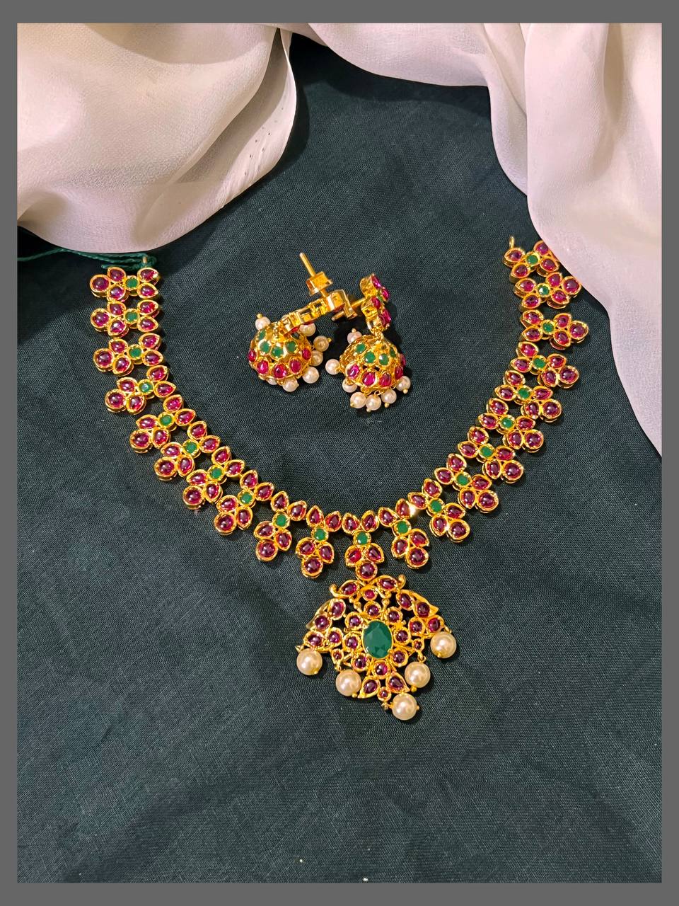 Beautiful Antique Necklace in Nakshi - NN00581