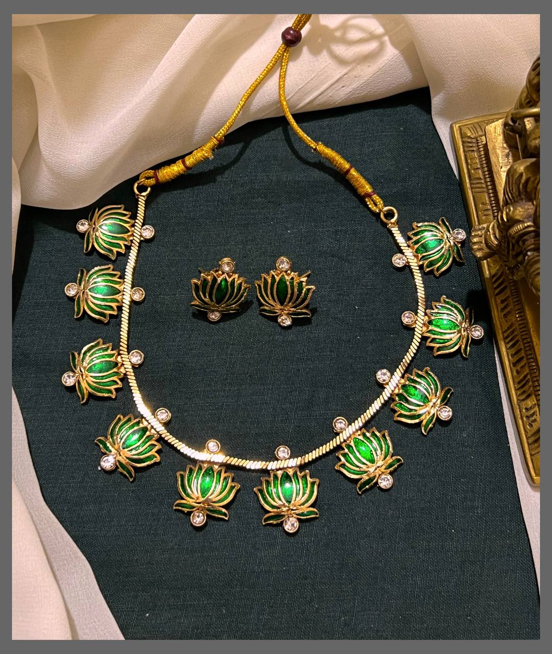 Lotus with white stone Necklace in Nakshi - NN00686