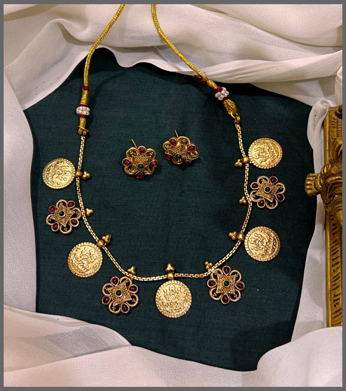 Kaasu and Flower Necklace in Nakshi - NN00762