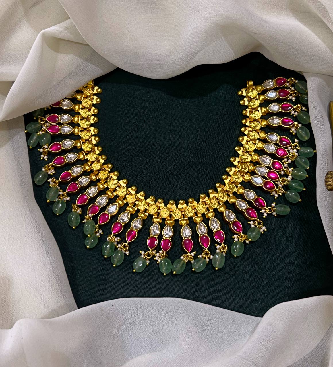 Jadau Double Leaf Necklace in Gold Polish - KN00590