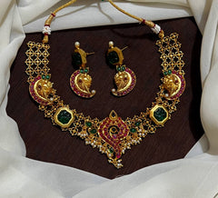 NakshiJaali Necklace With Shanku Pendant - NN00180