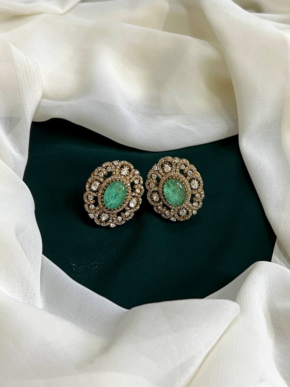 Victorian Studs - VE042