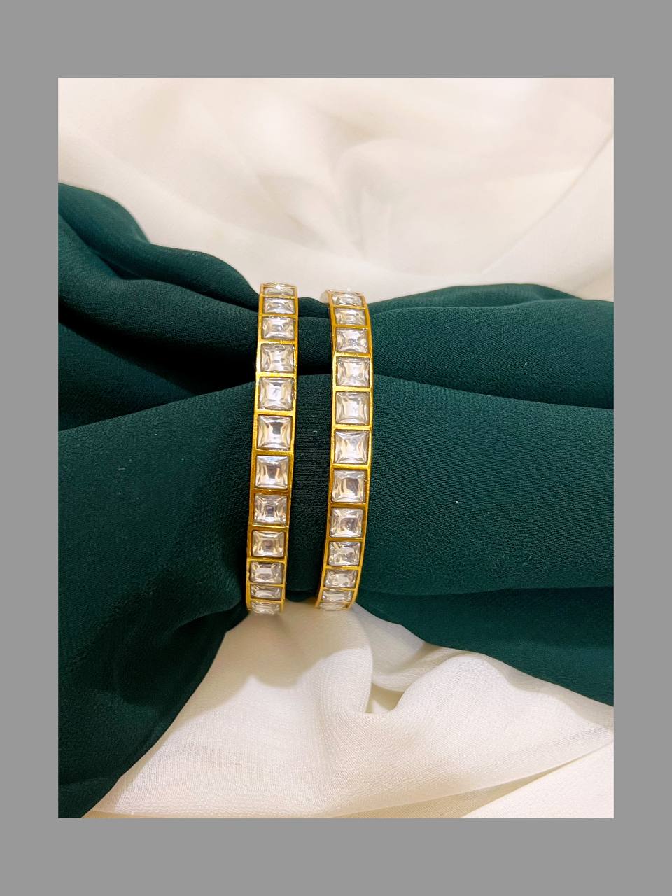 White Jadau Pair Bangles - BG0034