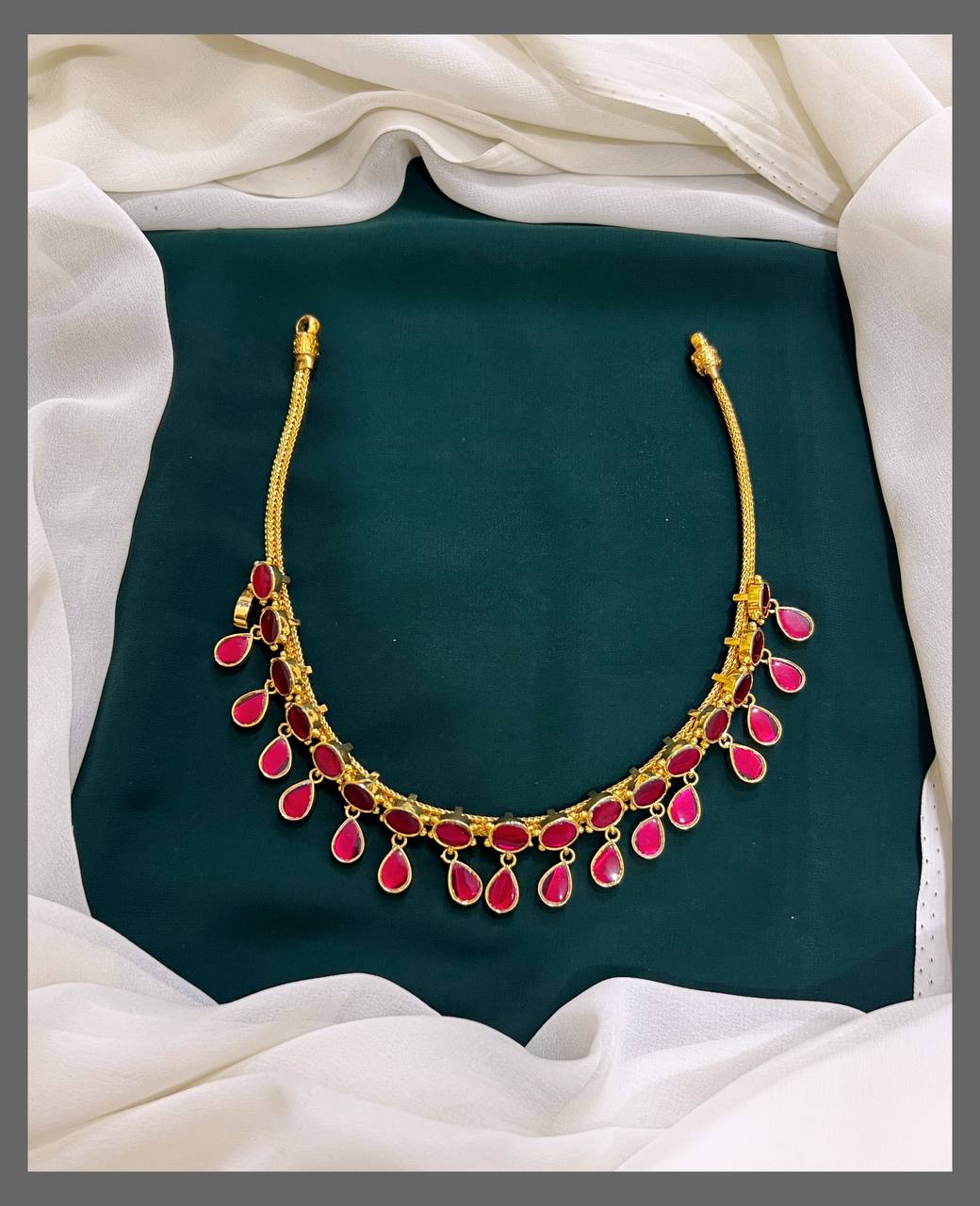 Jadau Drops Choker - KN00264