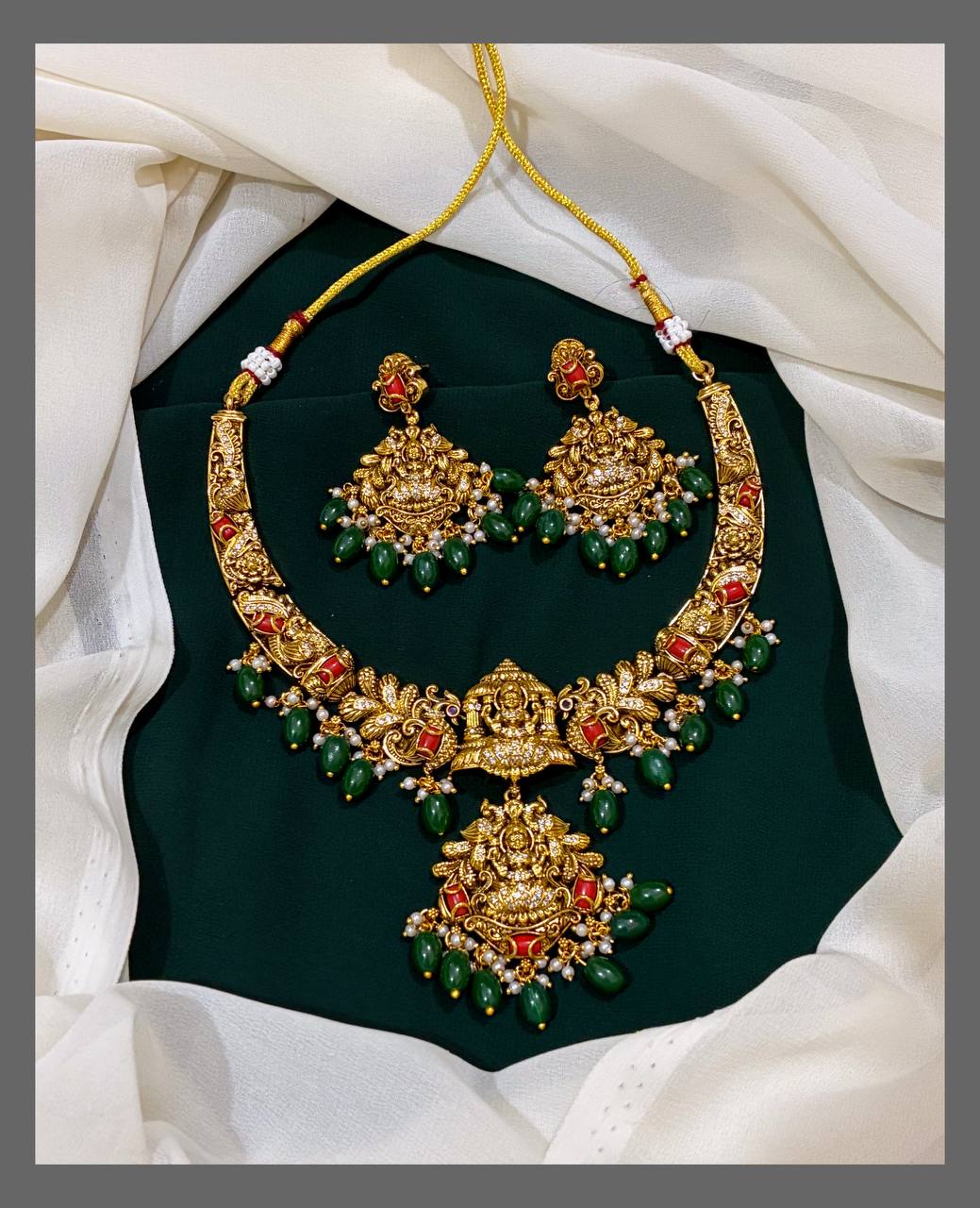 Antique Lakshmi Necklace with Emerald Pearls - NN00351