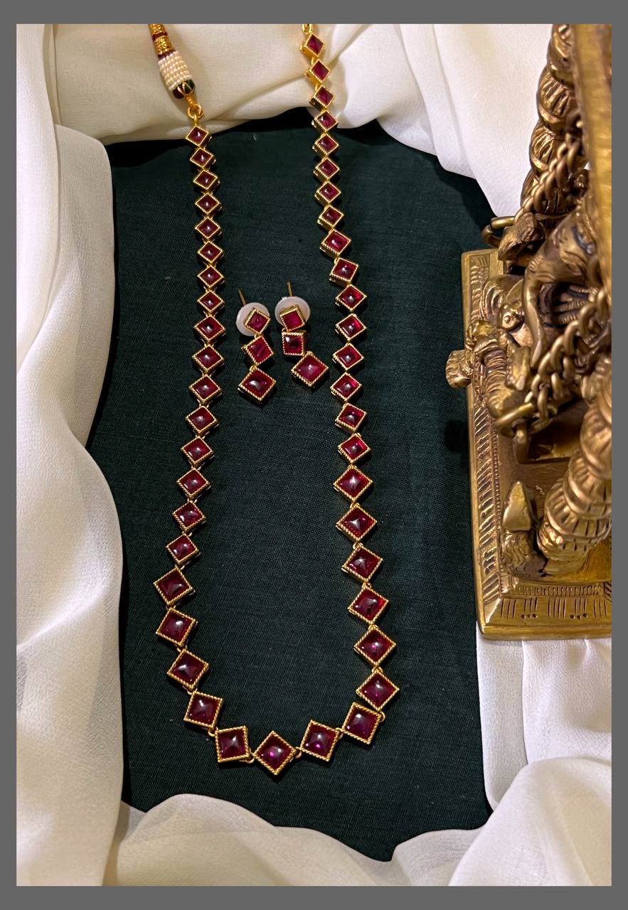 Beautiful Ruby Diamond Shape Haram in Nakshi - NH00370