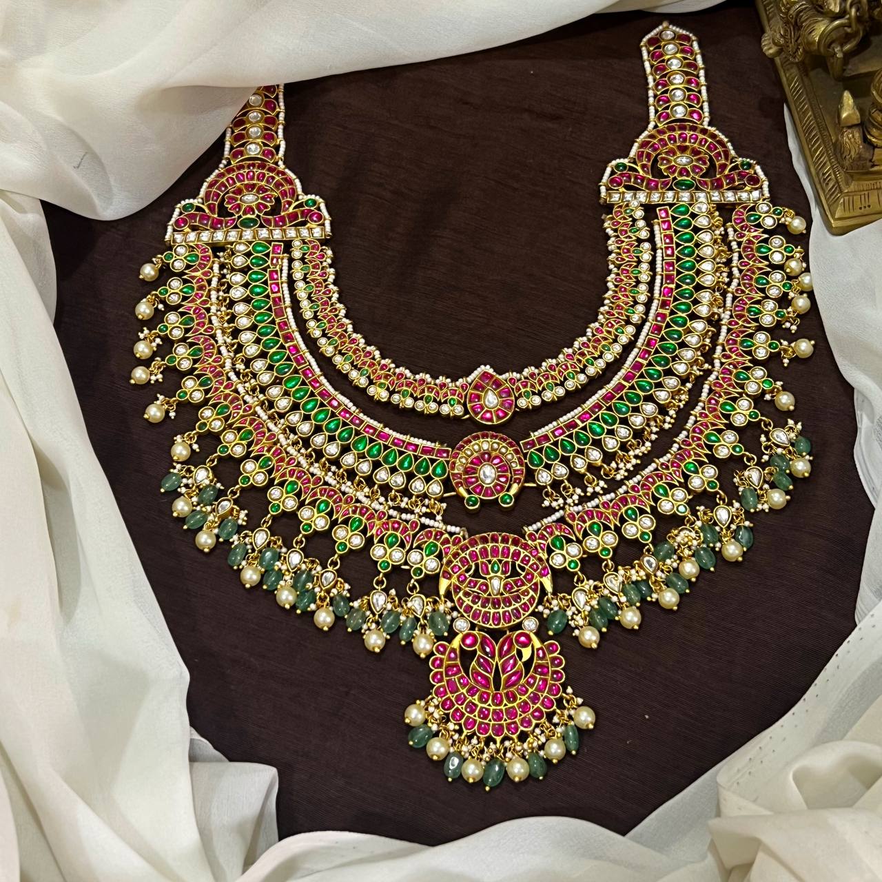 Jadau Grand Layer Gold Replica Bridal Set - KN00654
