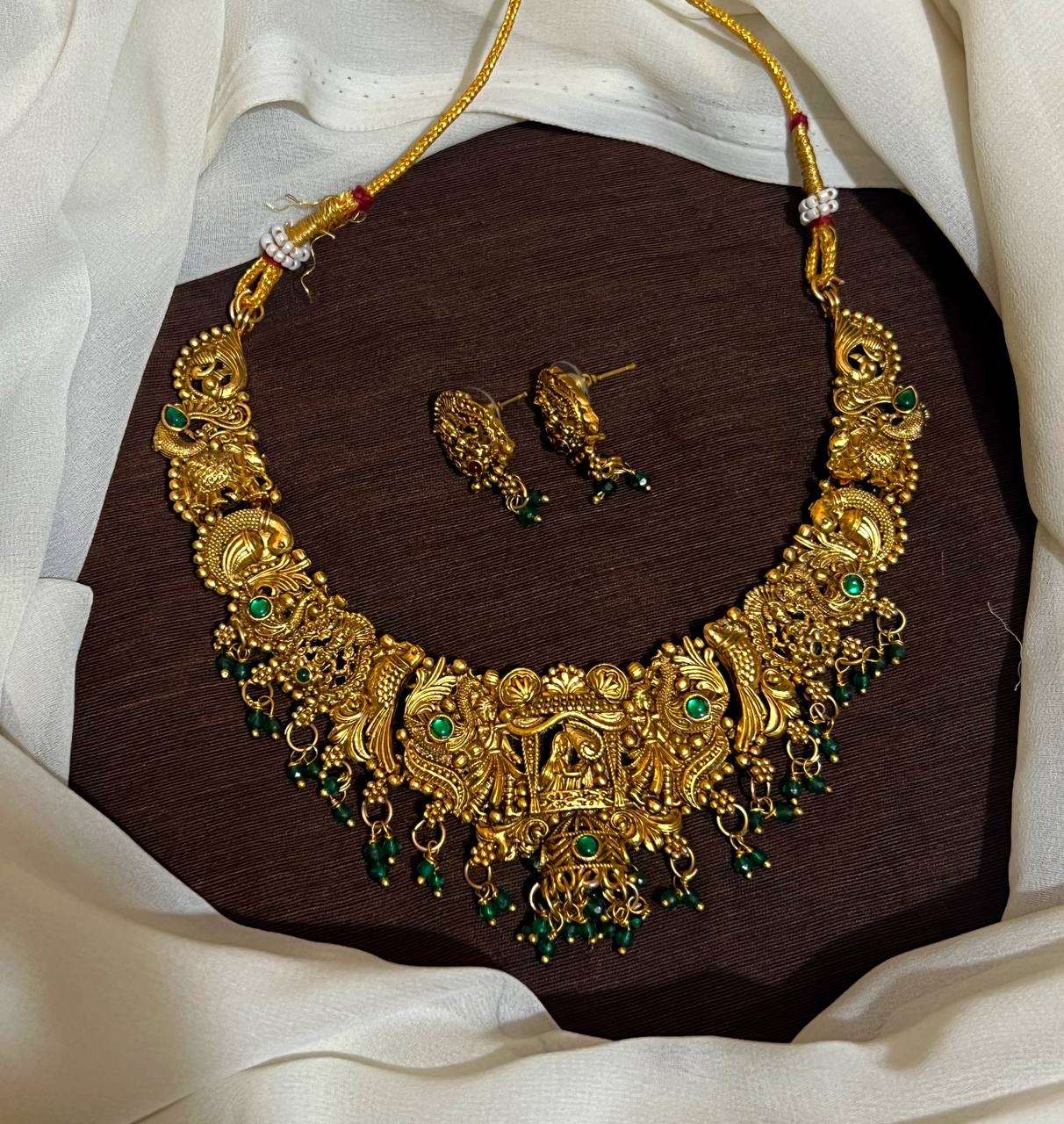 Antique Neck Length Necklace with Emerald Beads - NN00974