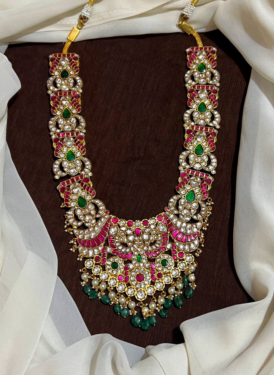Jadau Broad Chain Mid Length Haram With Grand Pendant - KH00445