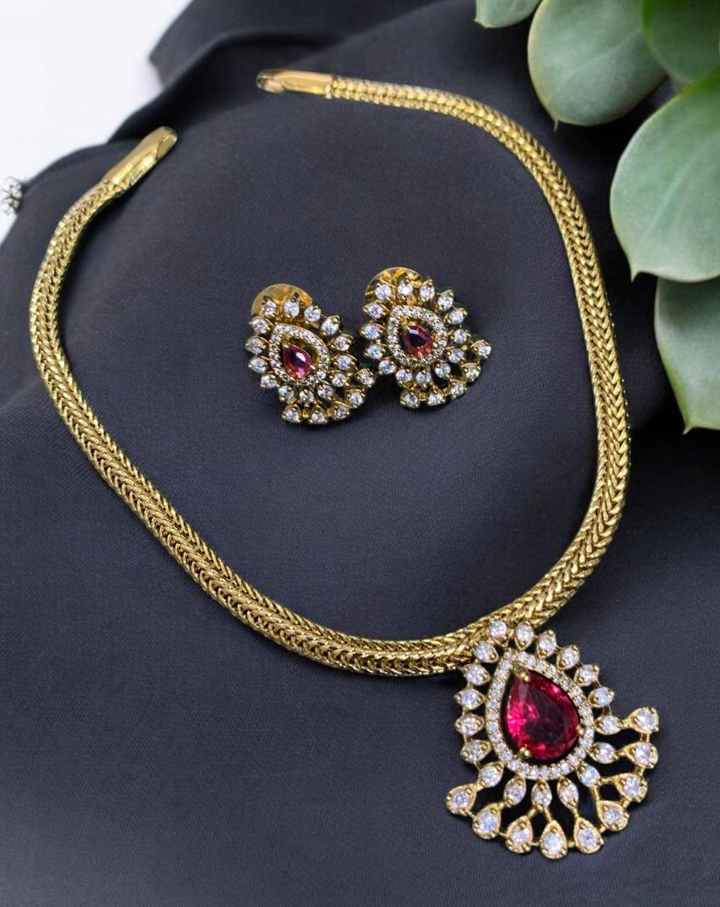 Ruby Due Droppers Pendent in Naskhi Necklace - NN00104