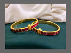 Ruby Screw Bangles in Kundan - BG0051 28 size