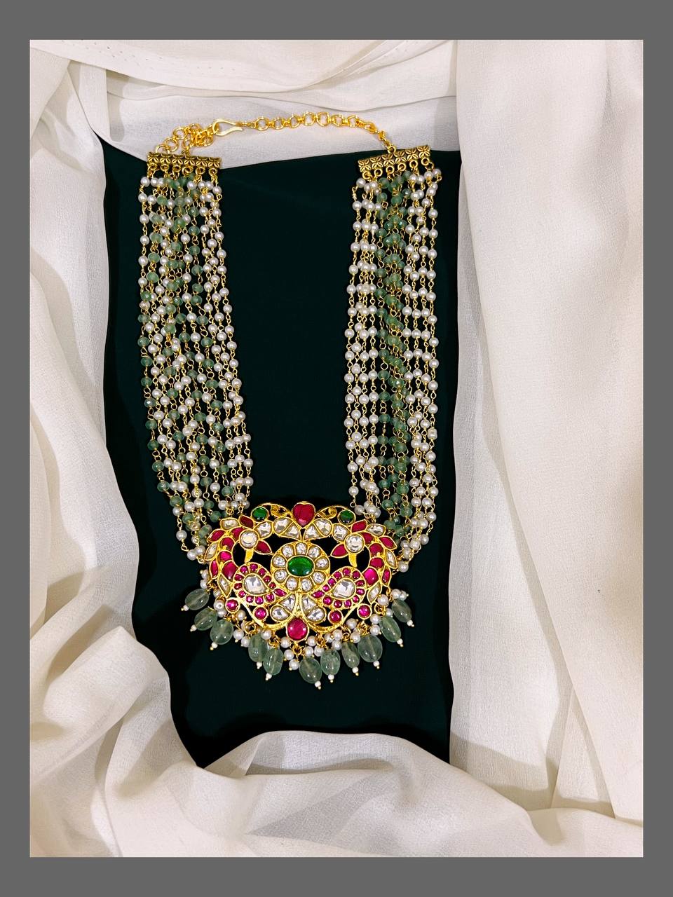 Pearl set with Kundan Pendant - KN00347